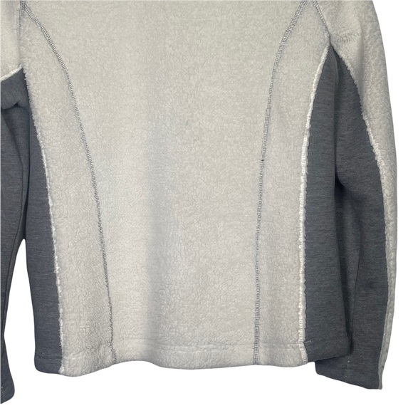 Aventura Medium Full Zip Fuzzy Jacket - Picture 10 of 11